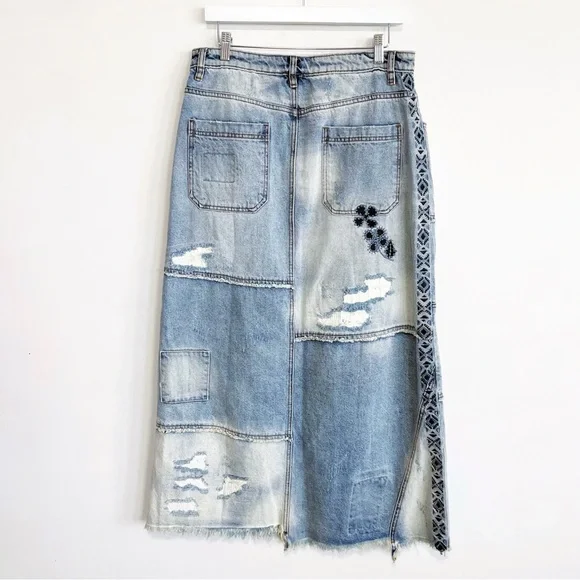 Free People Maxed Out Maxi Denim Skirt Embroidered Patchwork Size 10 - Picture 10 of 16